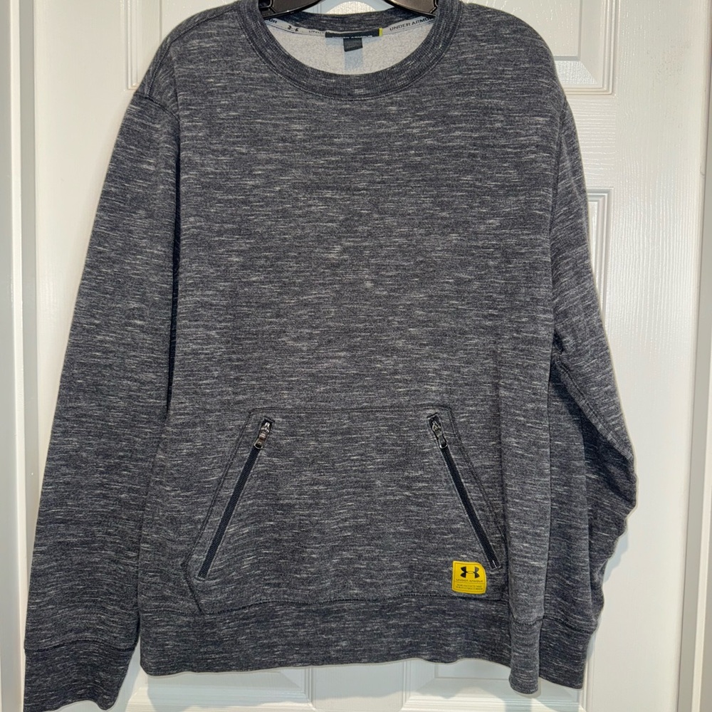 Under Armour Men's Charcoal Crewneck Sweater. Size XL